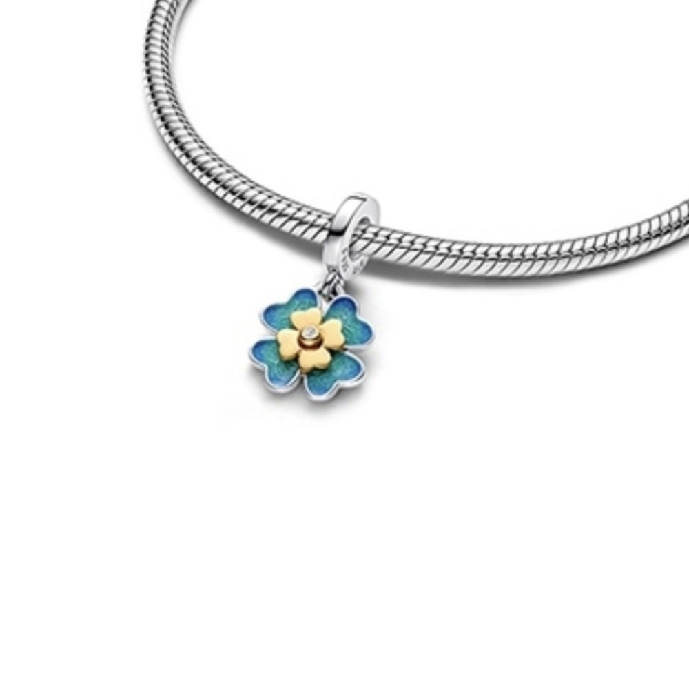Pandora Spinnable Four Leaf Clover Lab-Grown Diamond Dangle Charm 763624C01 - Picture 3 of 5